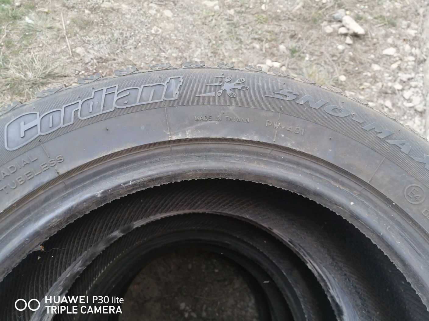 Продам зимние б/у шины