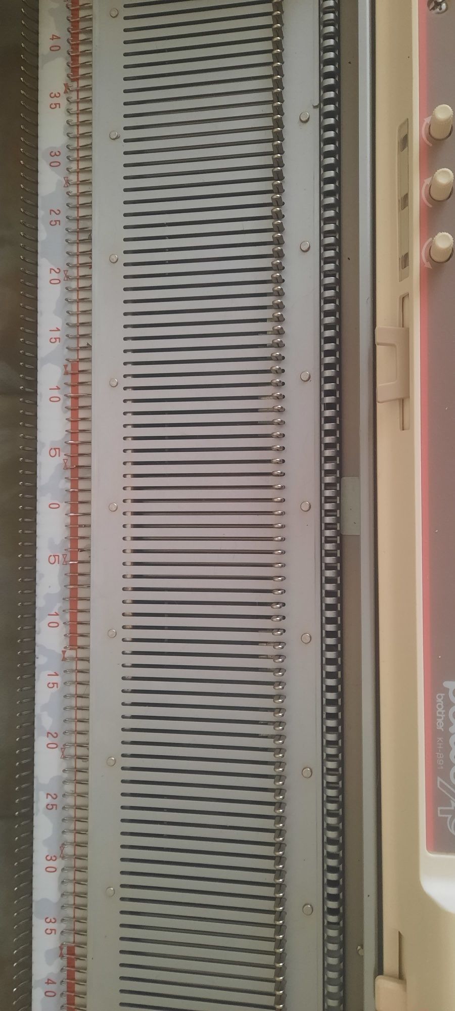 Продам вязальную машину Brother KH891