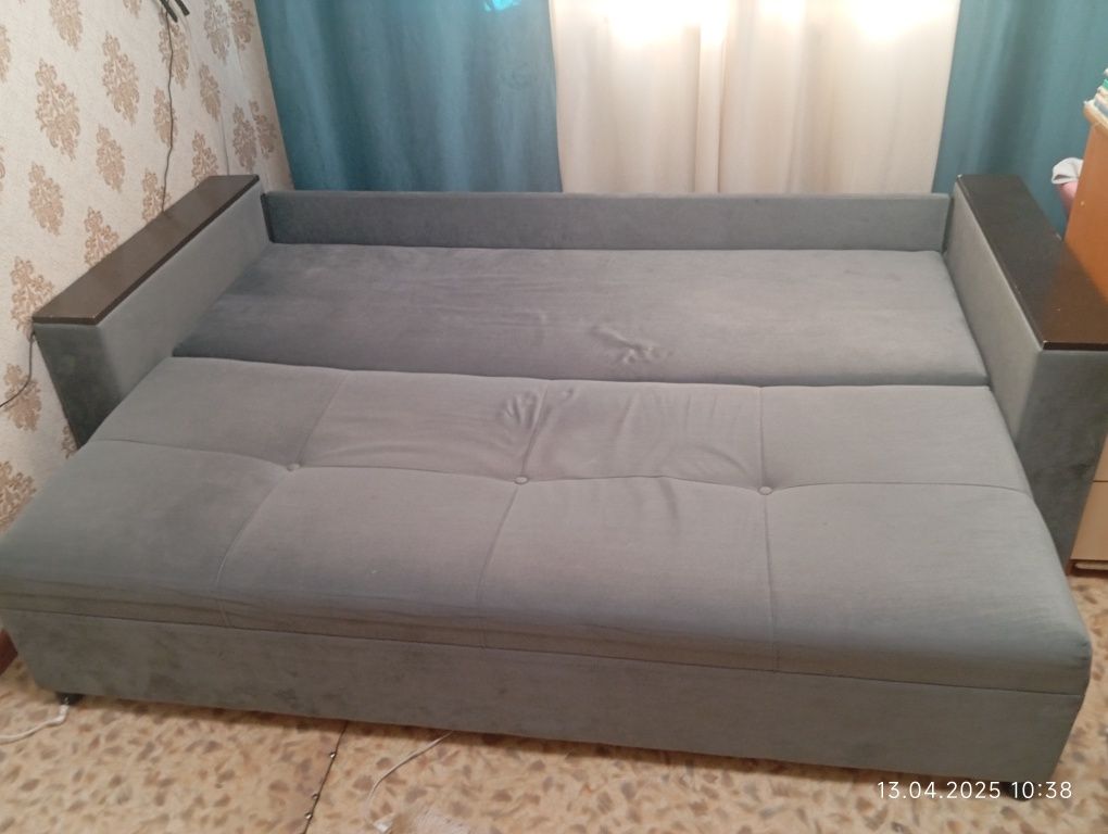 Продам Шкаф белый