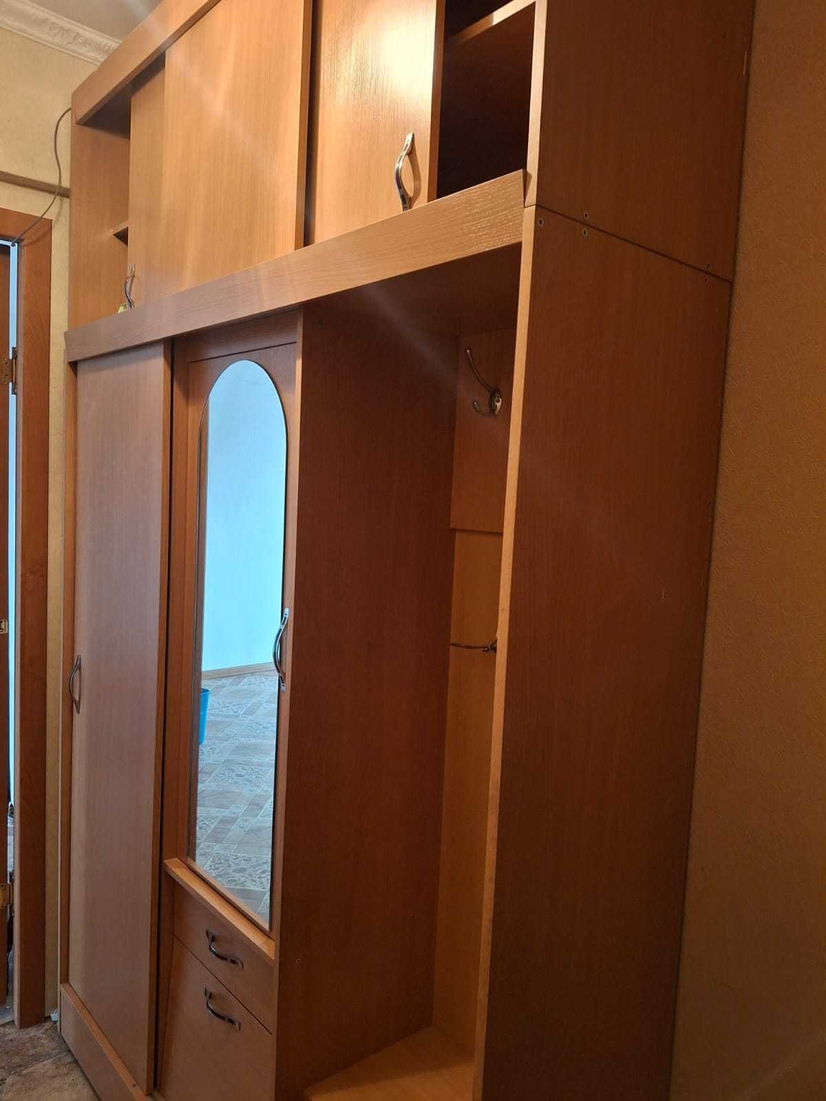 прихожная мебель
