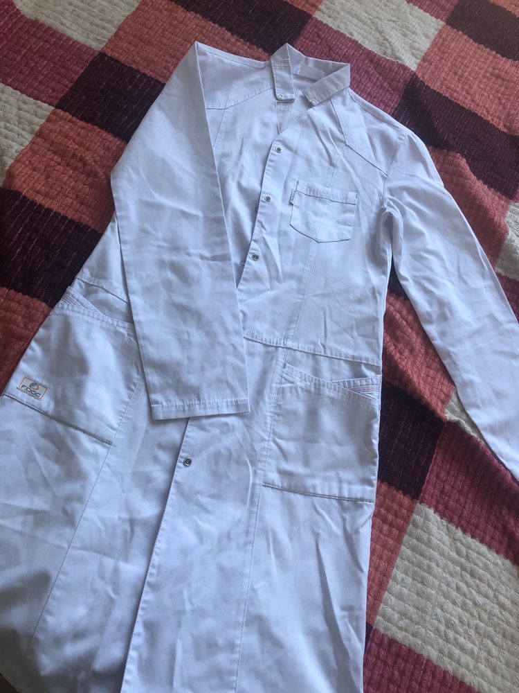 Продам медицинский халат
