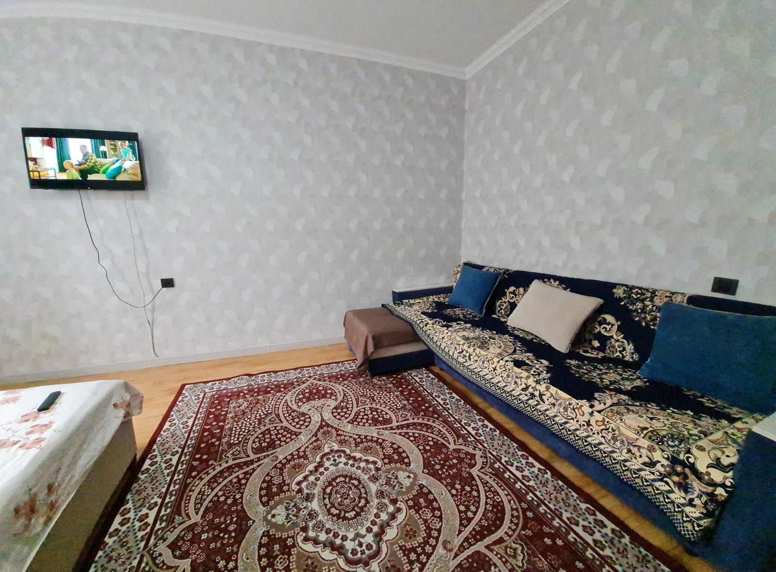 Квартира  посуточно. Абая Сайна