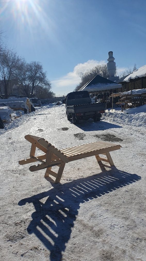 Шезлонг деревянный на пляж, на природу.