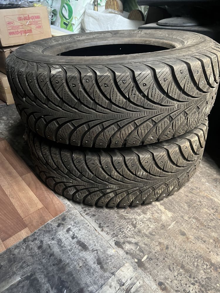 Шины зима 2шт 205/65 R15