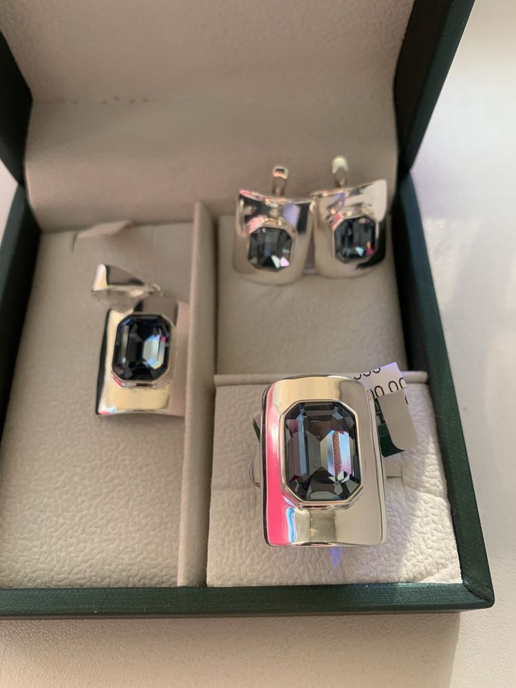 Продам шикарный комплект 990 пр, сотуар 925 пр с натуральным жемчугом