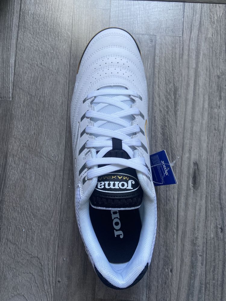 Кроссовки joma футзальные