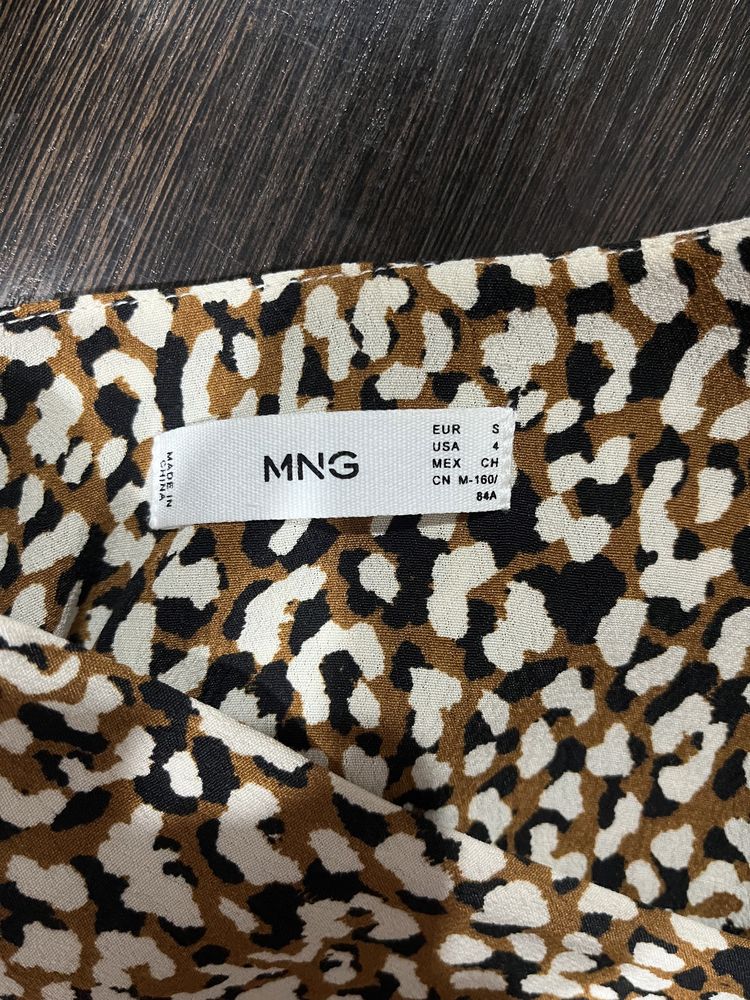 Платье Mango