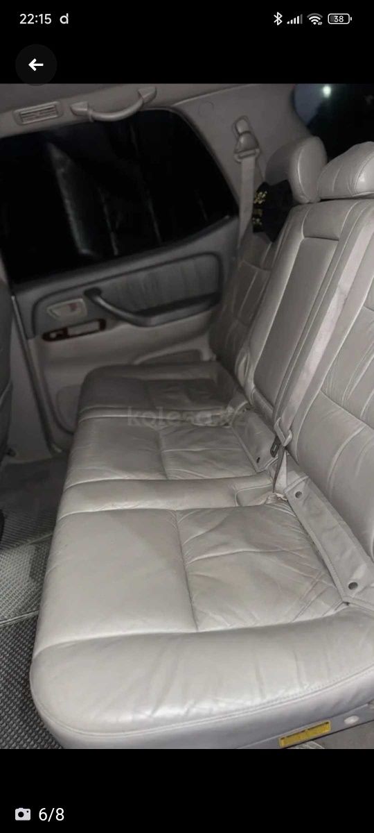 Toyota Sequoia 2004
