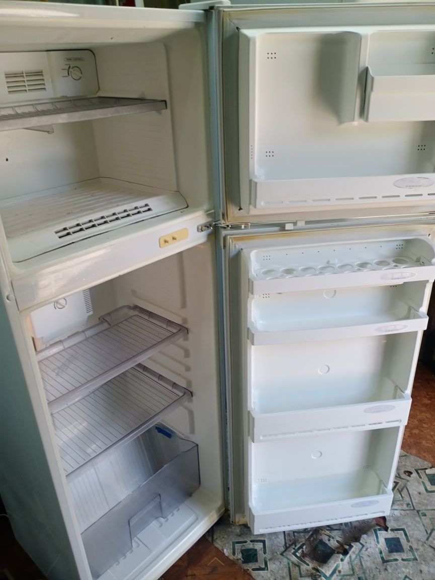 Продам холодильник, в рабочем состоянии.
