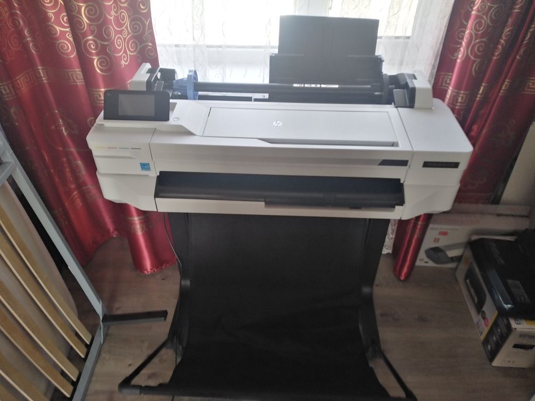 Плоттер hp t530 широкоформатный принтер