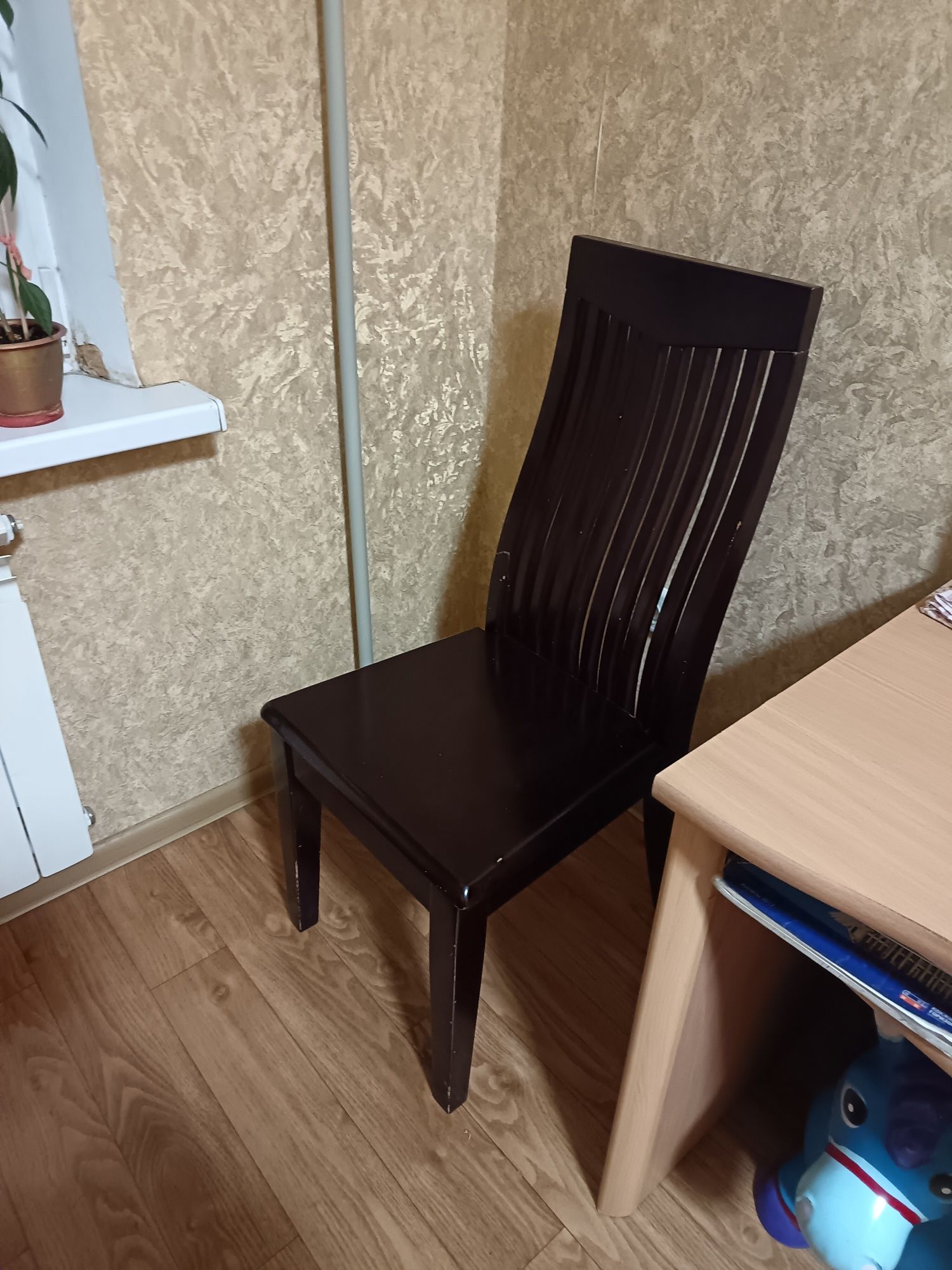 Продам стулья со спинкой