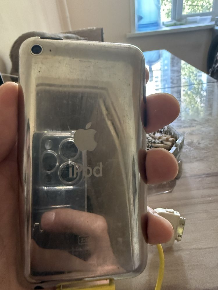 Apple iPod touch 4 32gb