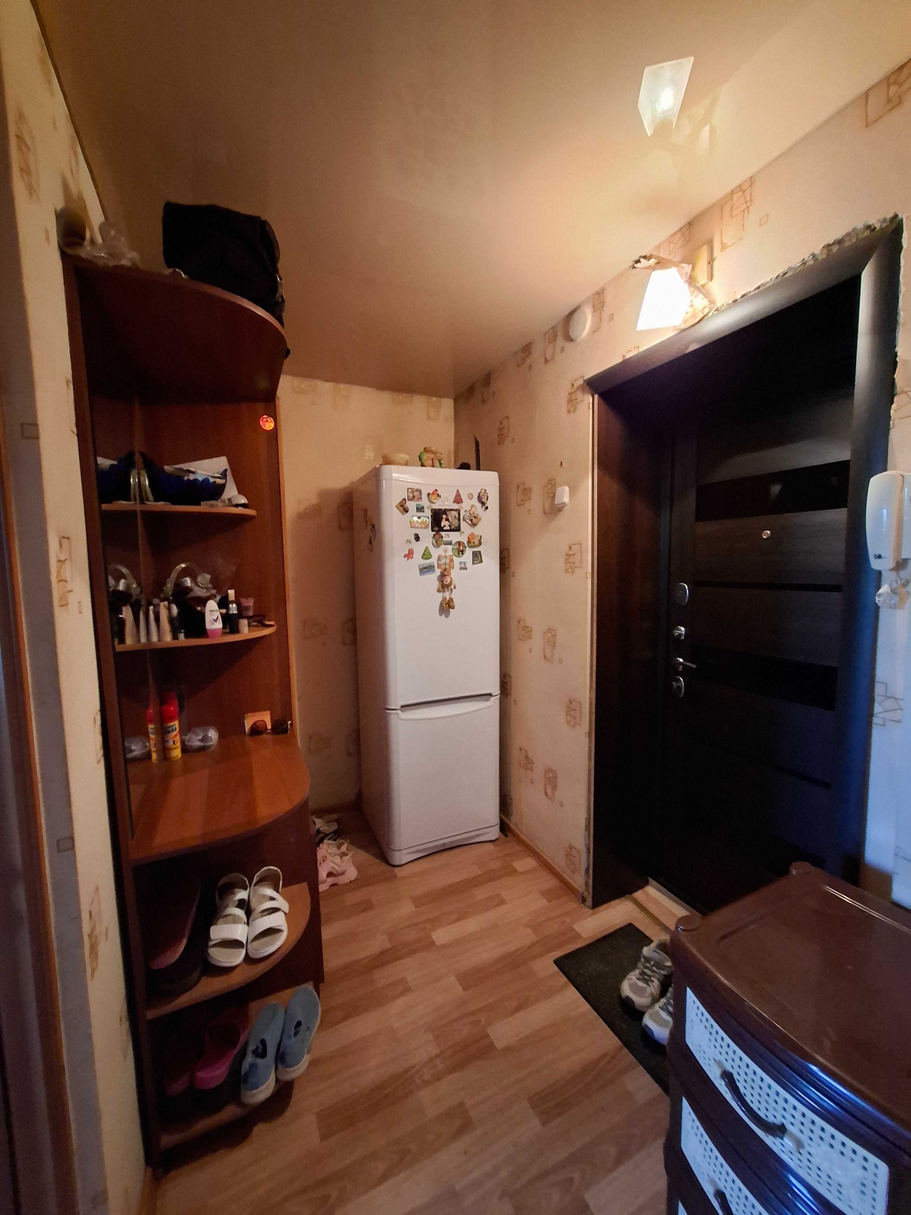 Теплая и уютная 1 ком. квартира 18мкр.дом8 подъезд и этаж средний.