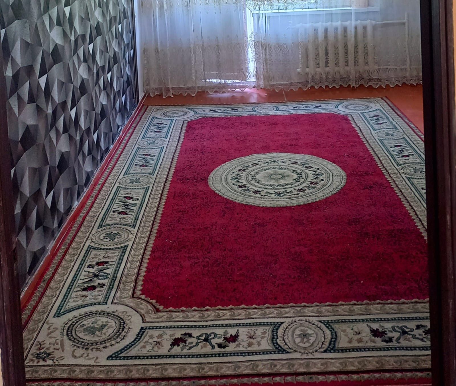 Продам ковёр шерстяной