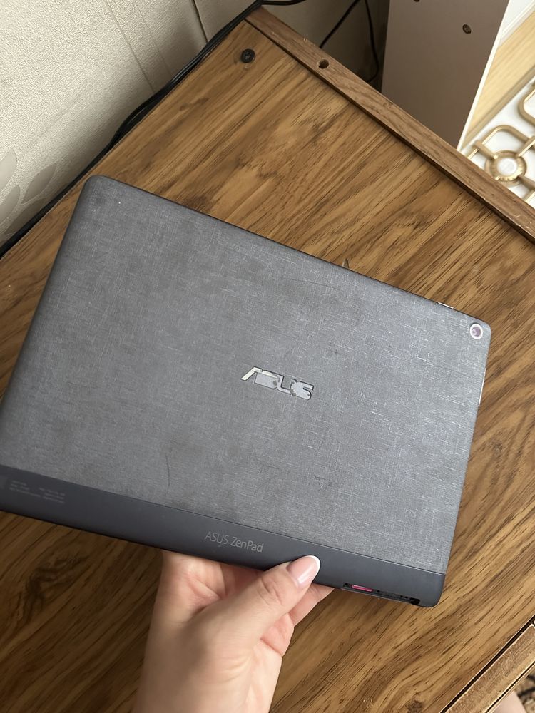 Планшет Asus Zenpad