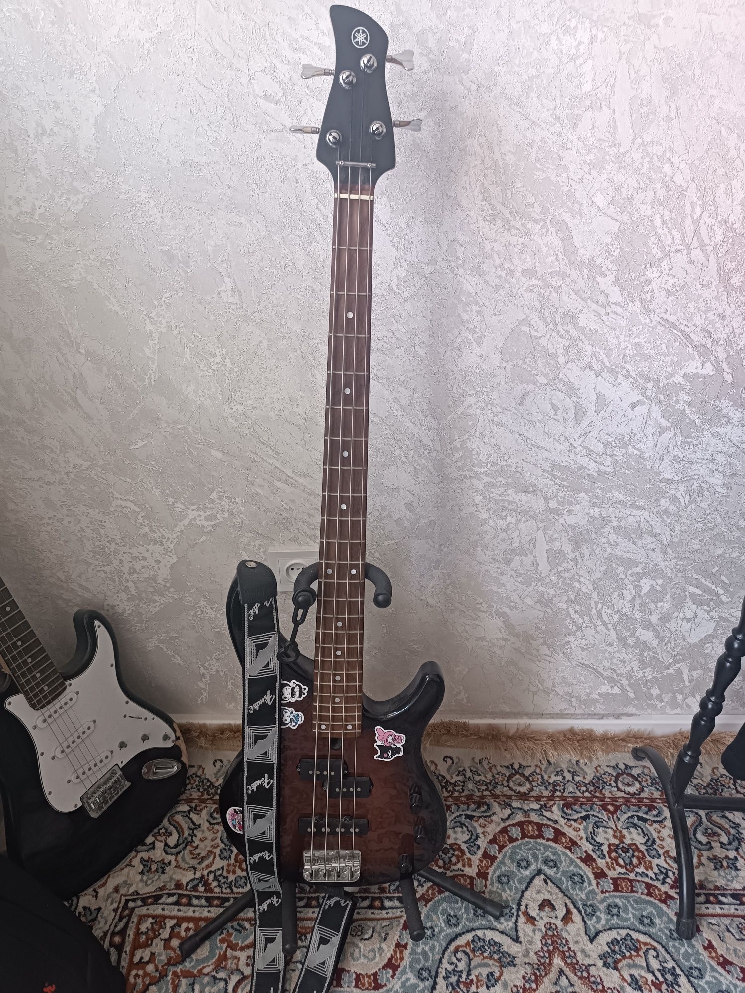 Бас гитара Yamaha Trbx 174