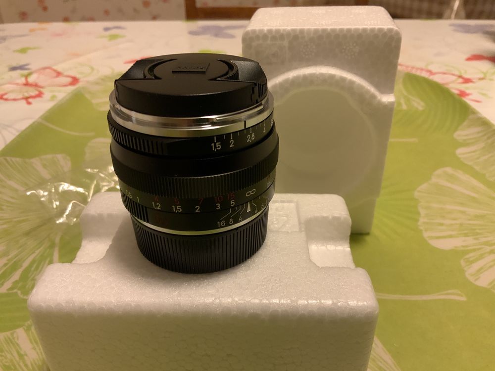 Продам новый Объектив Zeiss Sonnar ZM 50/ 1.5