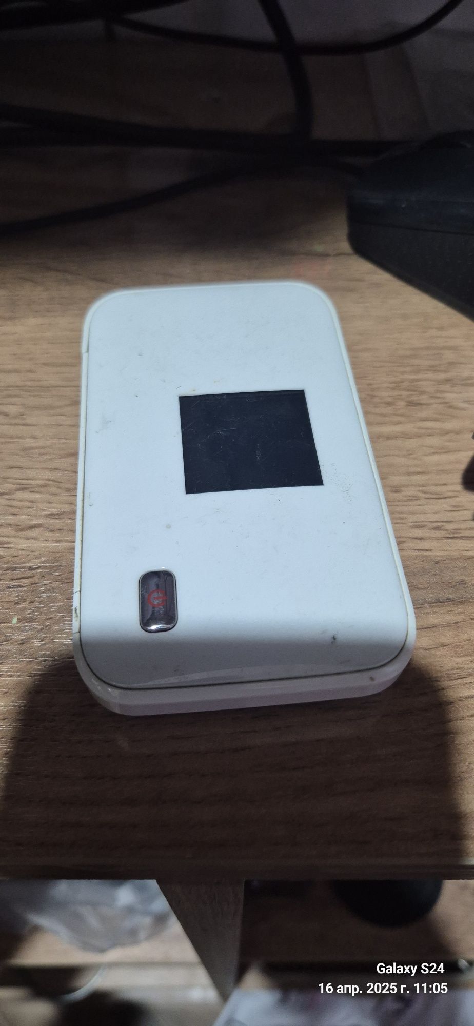 Модем usb 4g + другой от батарейки