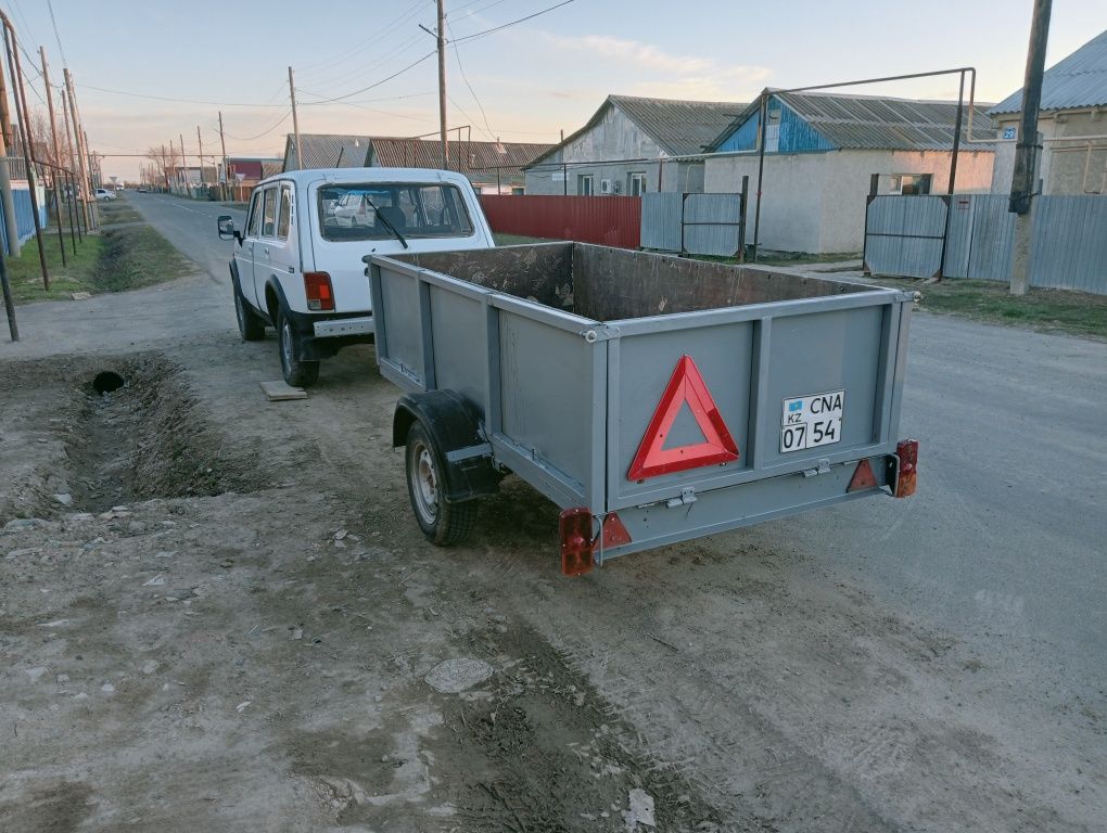 Продам ниву и прицеп