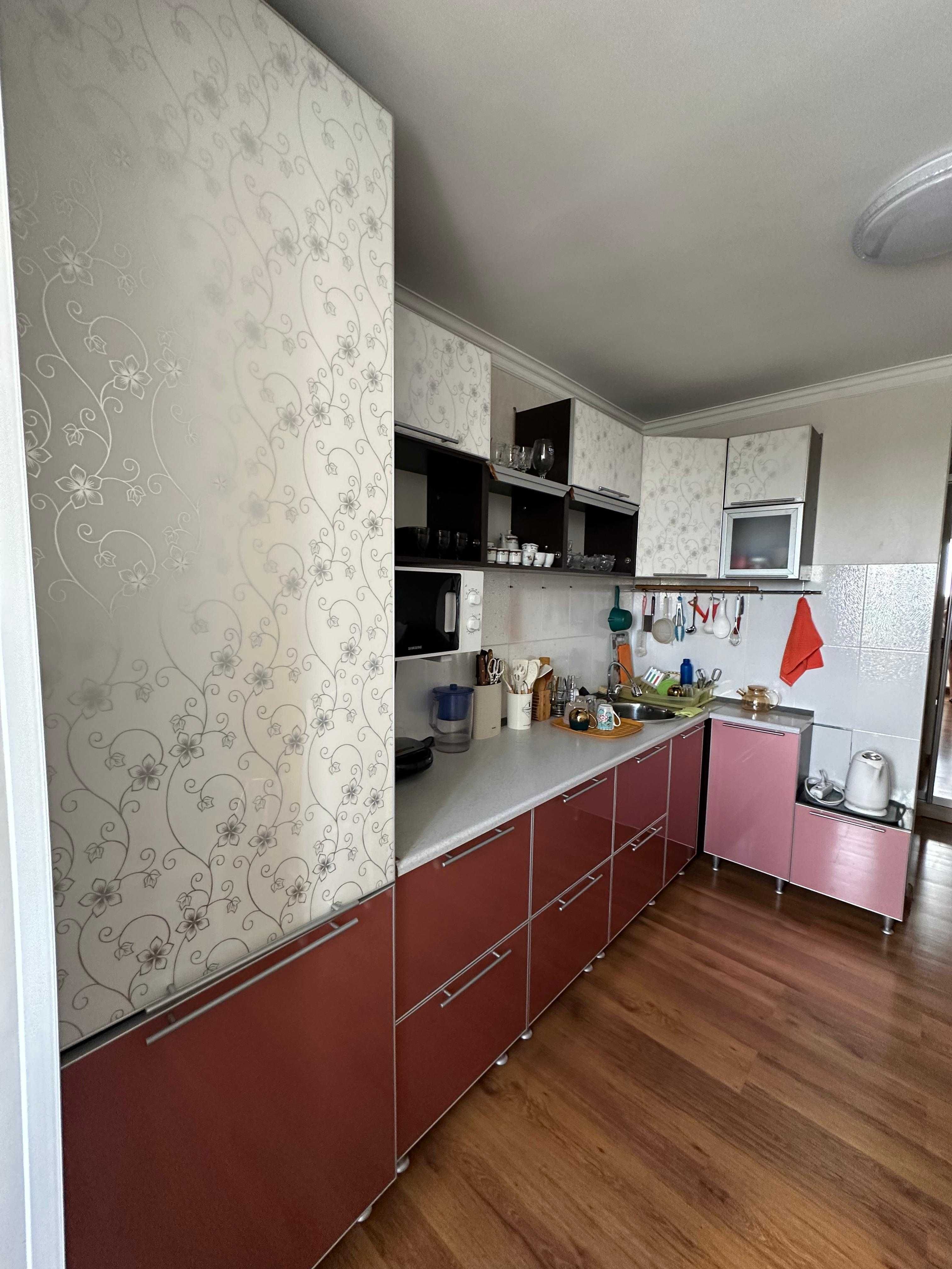 Продам кухонный гарнитур