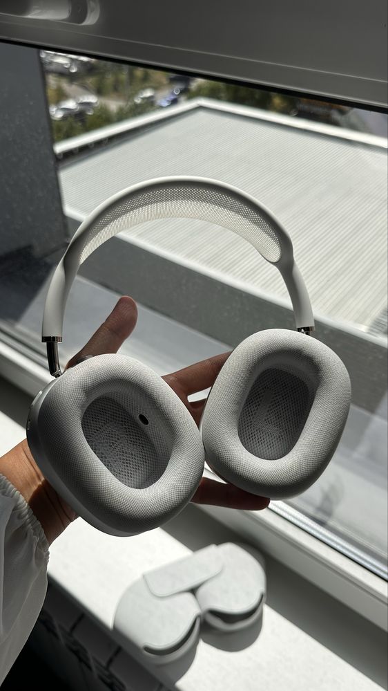 AirPods Max в сером цвете (получала в подаро)