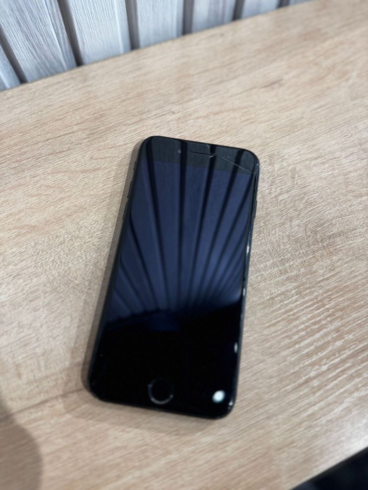 iPhone SE