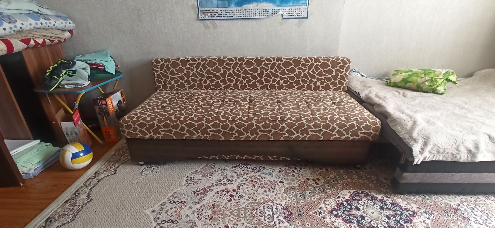Продам диван в отлично состоянии. В связи с переездом.
