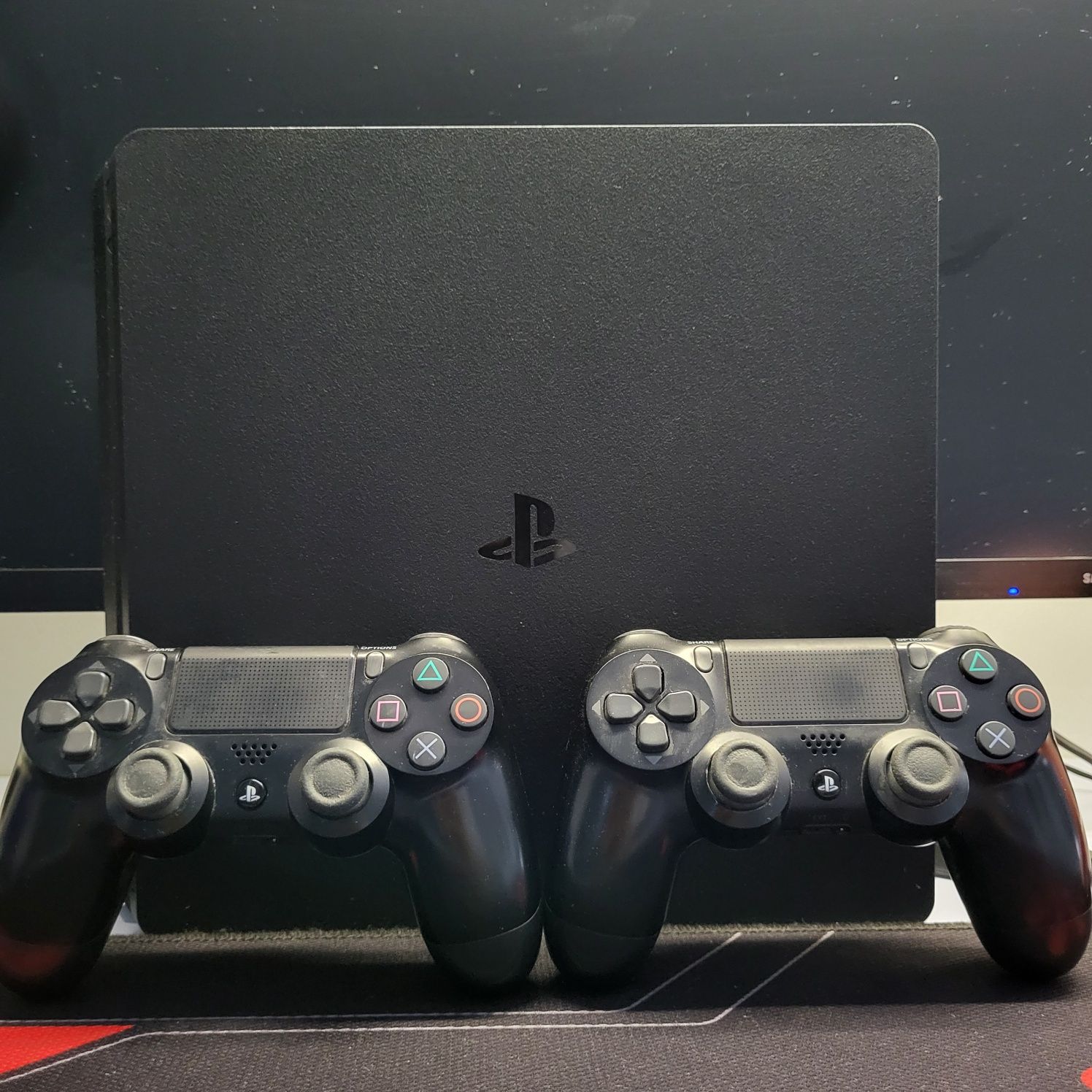 Playstaion 4 Slim 1TB