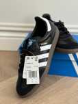 В наличии adidas samba оригинал, унисекс, 40 размер