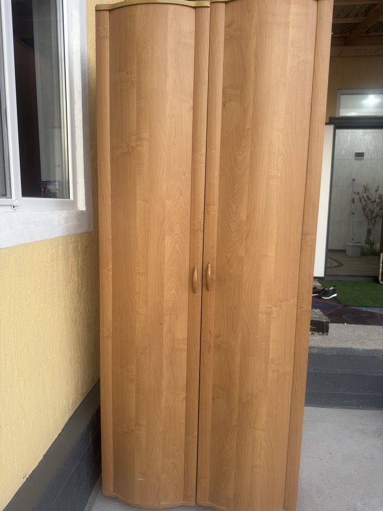 Шкаф сатылады спальни