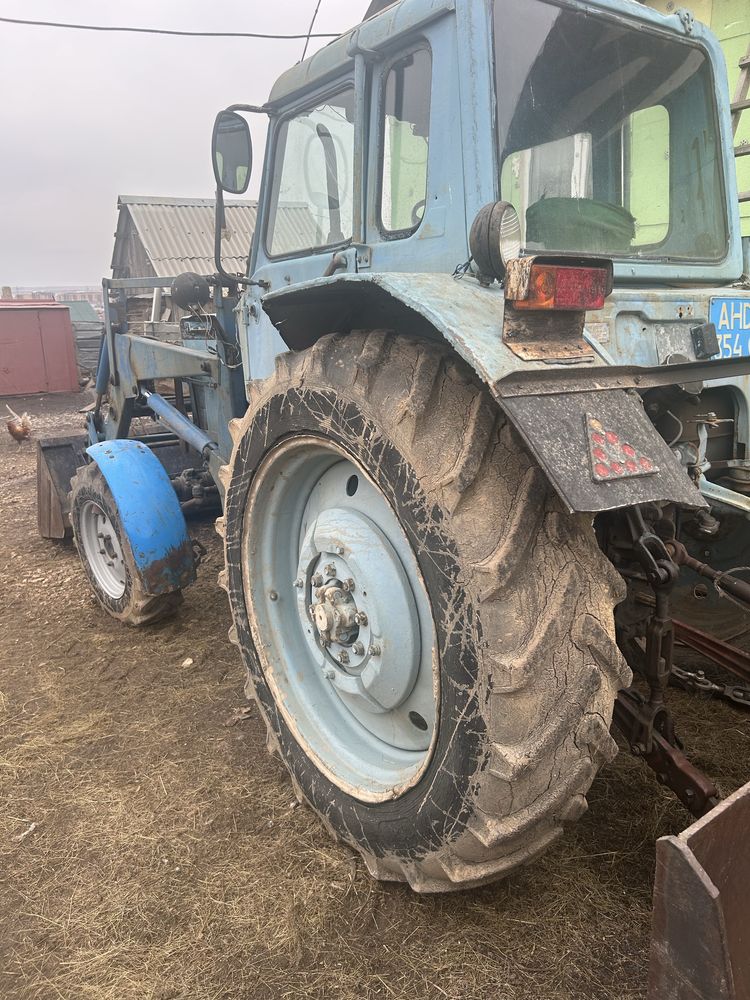 Продам тоактор погрузчик