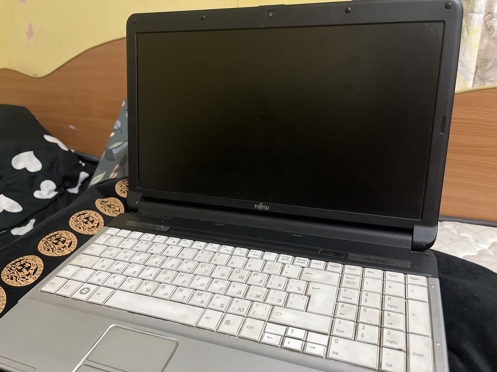 Продам ноутбук FUJITSU