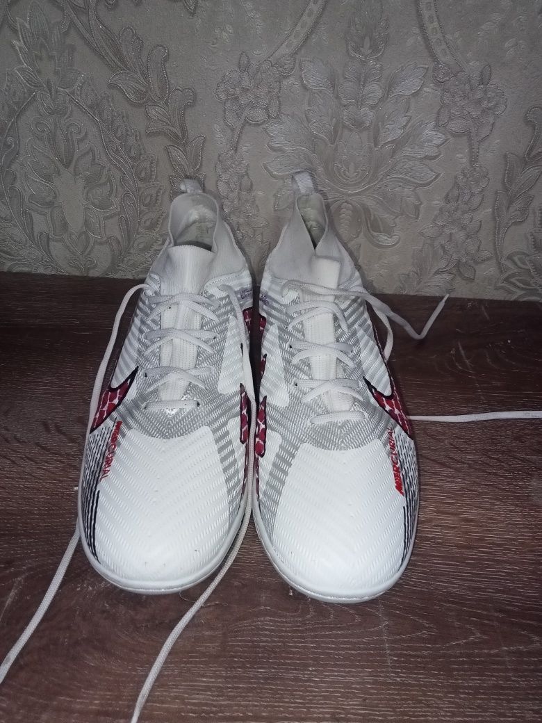 Сороконожки футбольные Nike mercurial air