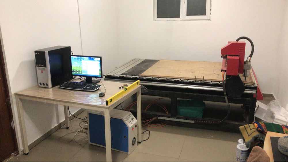 Фрезерный станок с ЧПУ CNC