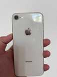 Продам iphone 8.