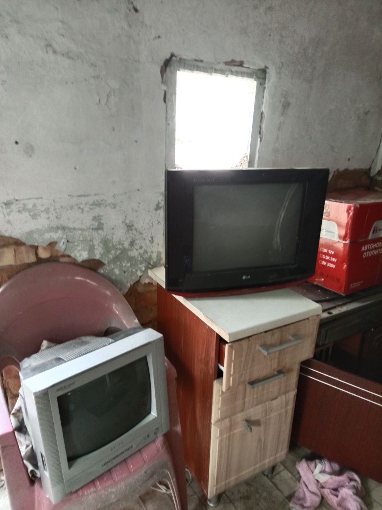 Телевизоры продам
