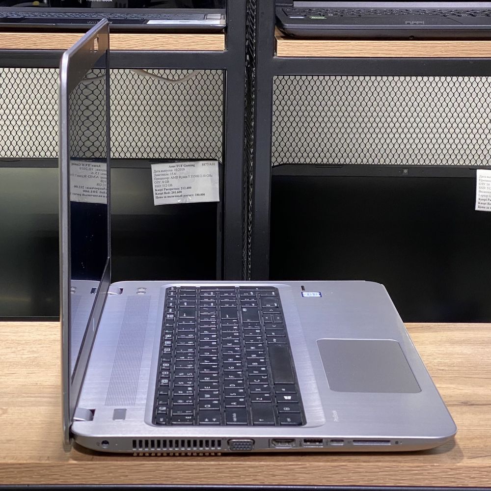 Ноутбук HP Intel core i7-7/8GB/SSD256GB/HDD500GB,9518/A10