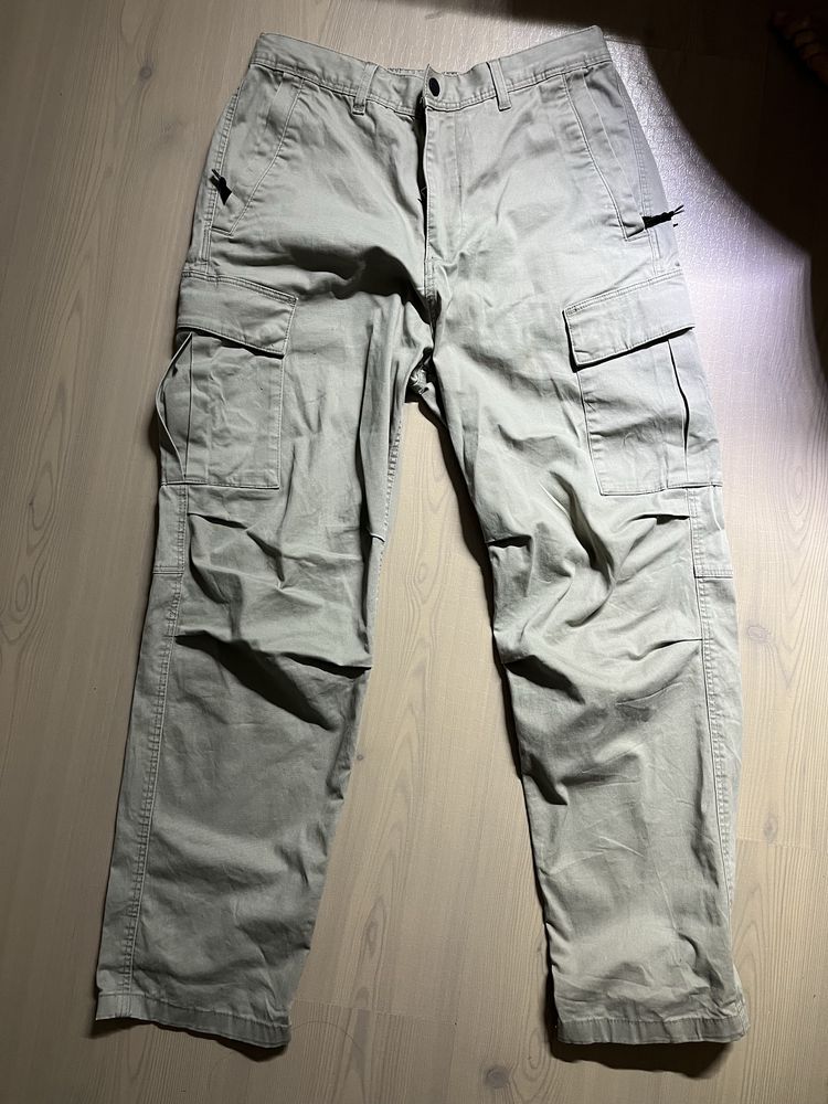 Штаны бежевые карго H&M