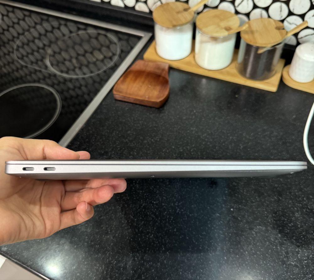 Macbook air m1 2020