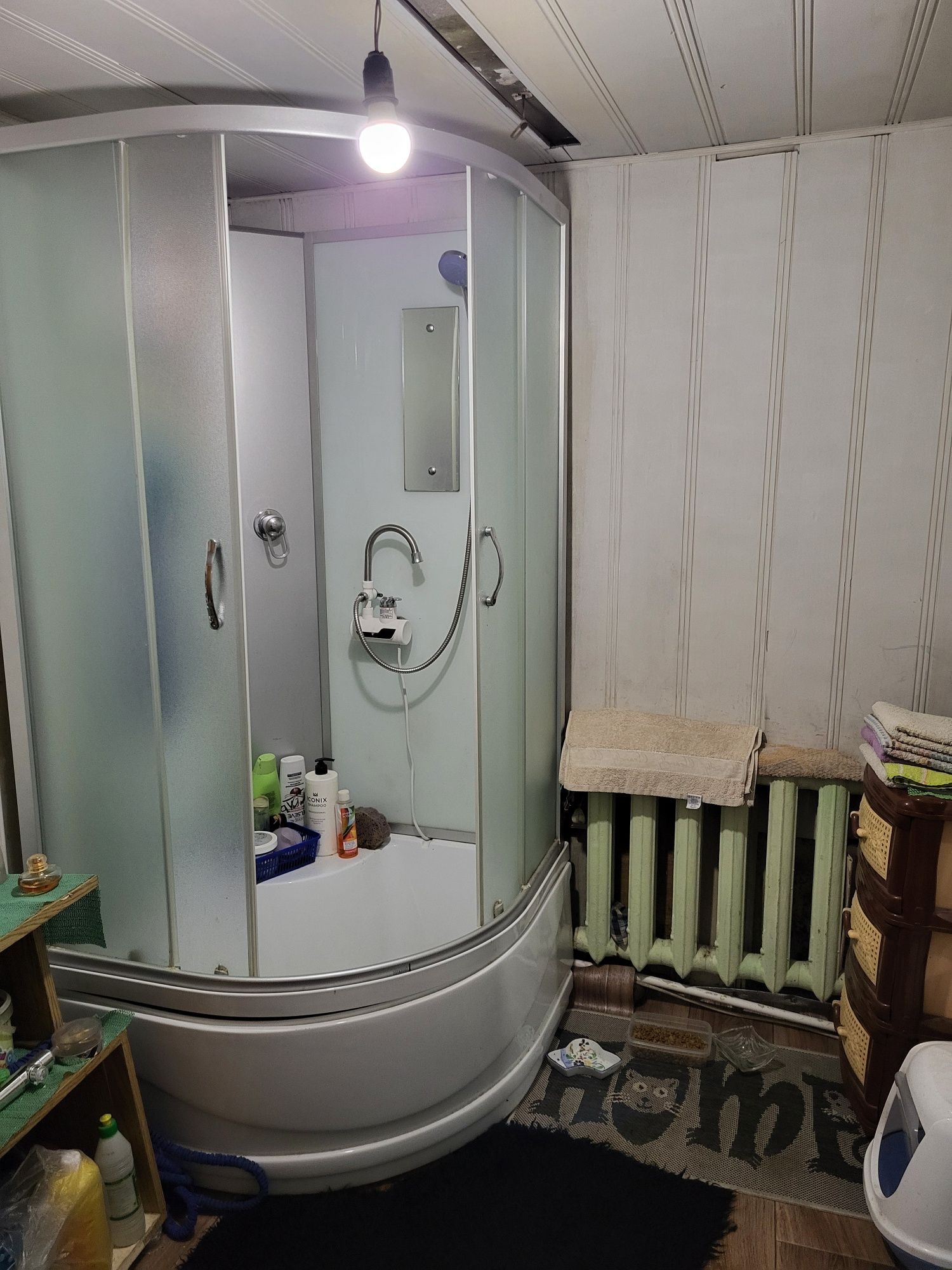 Продам половина  Дома  на  два хозяина  в михайловке, рай. Стадион