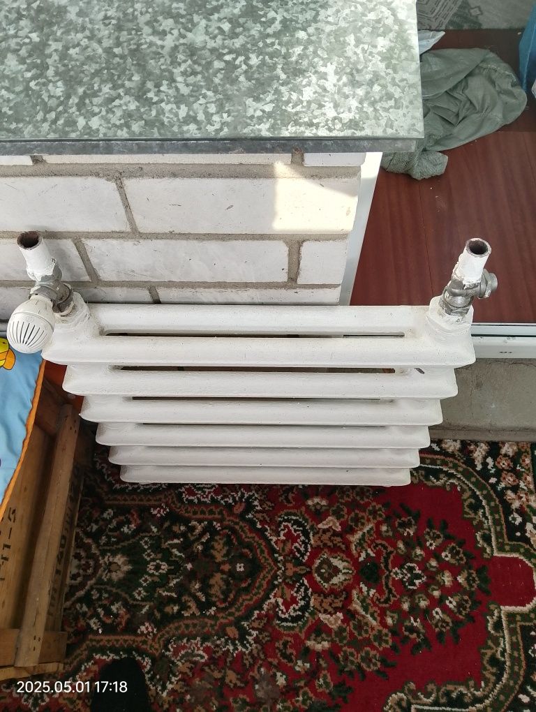 Продам две батареи