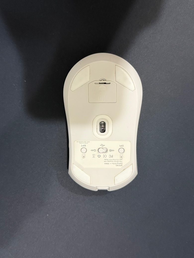 Продам игровой мышка Darmoshark M3 белый