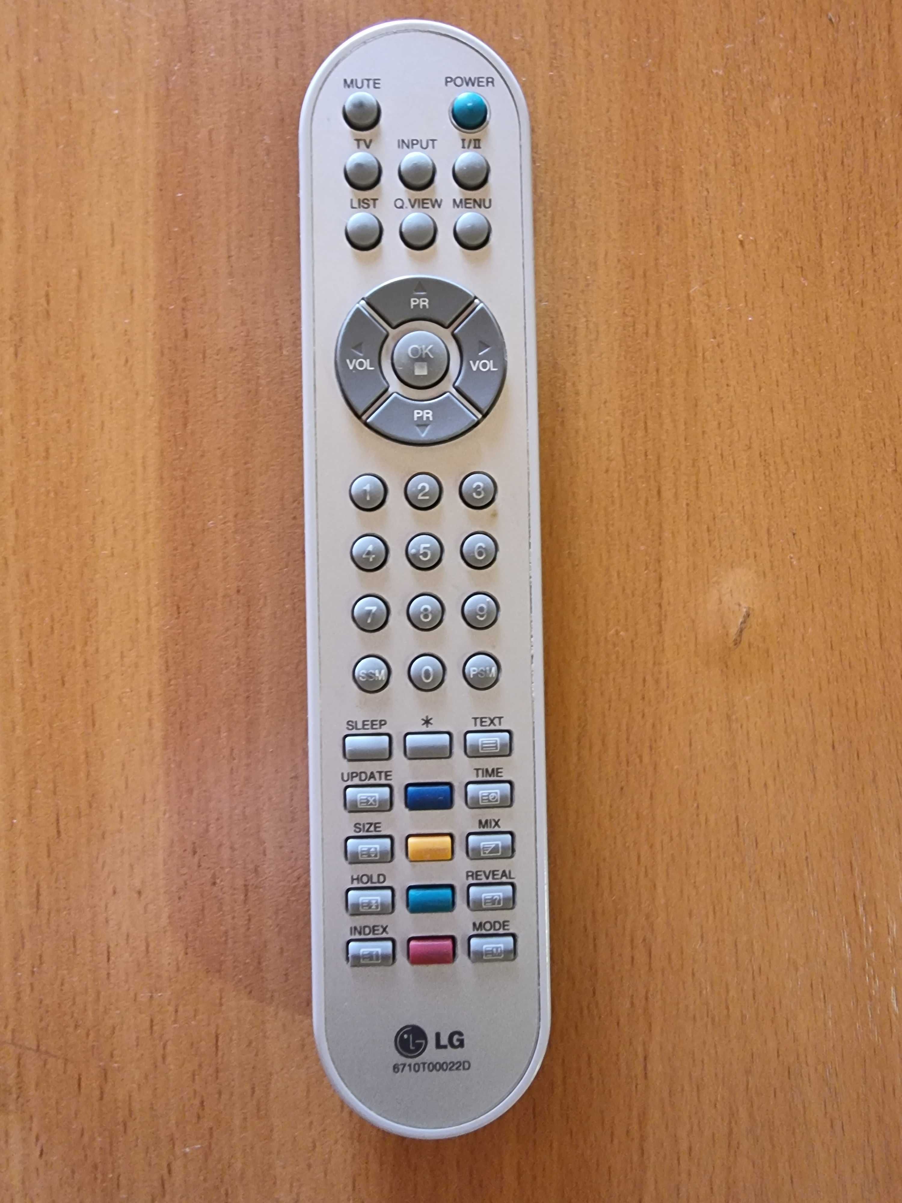 Монитор LG с TV-тюнером с кронштейном на стену
