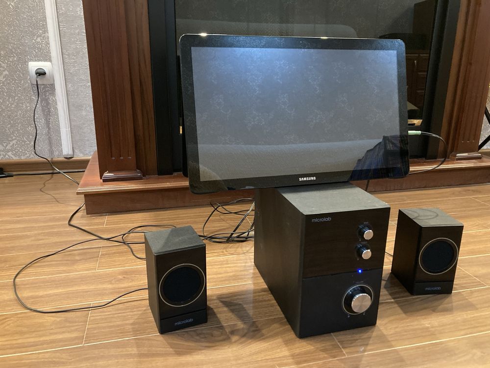 Планшет Samsung Galaxy View SM-T-677