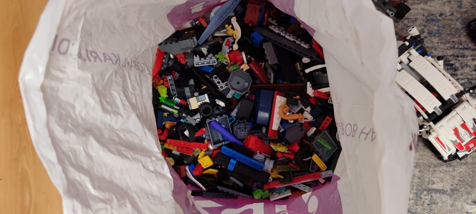 Продам наборы lego