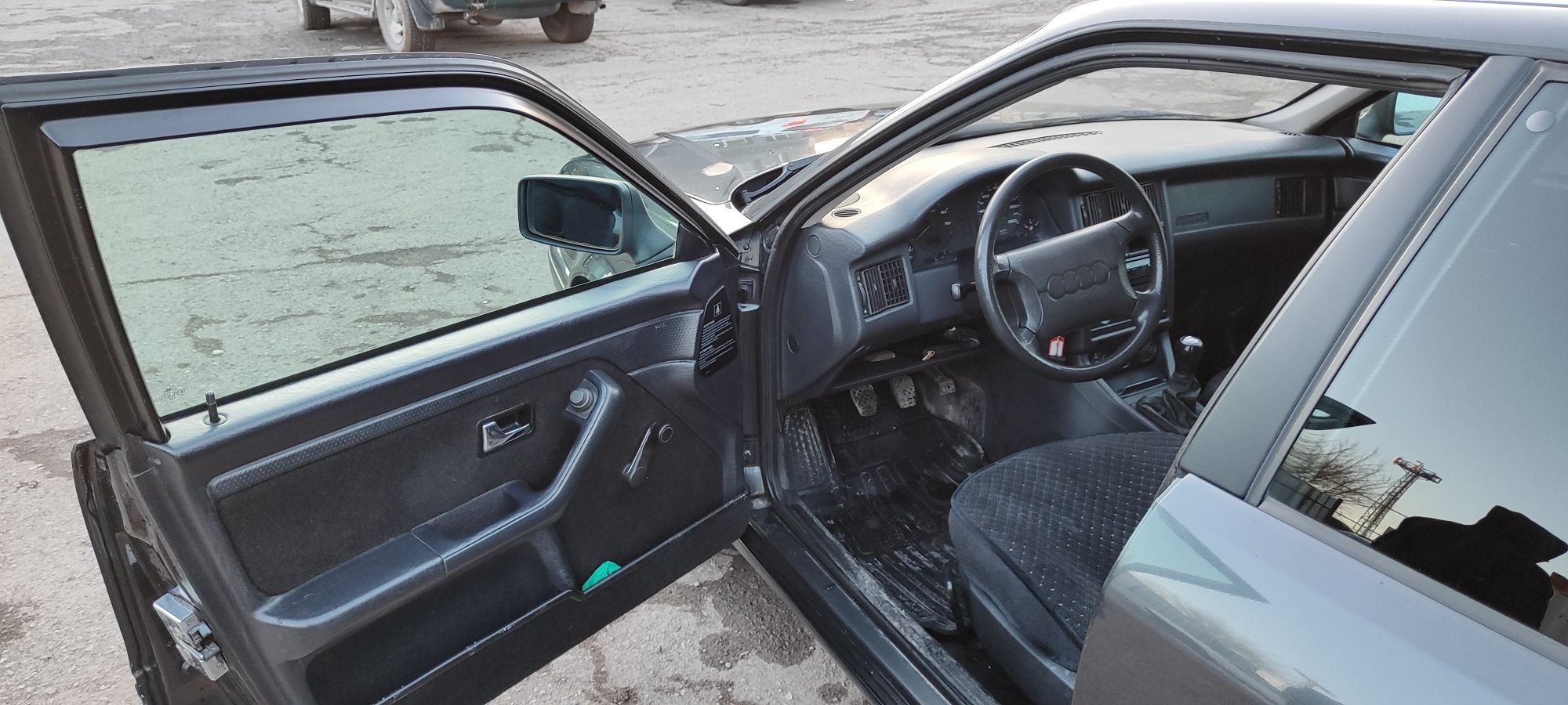 Продаю Audi 80 B4 1994