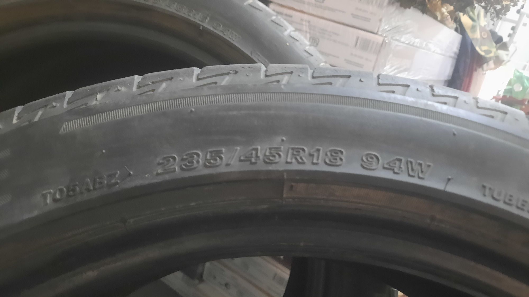 235/45/18r. лето