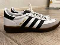Кроссовки Адидас (Adidas)