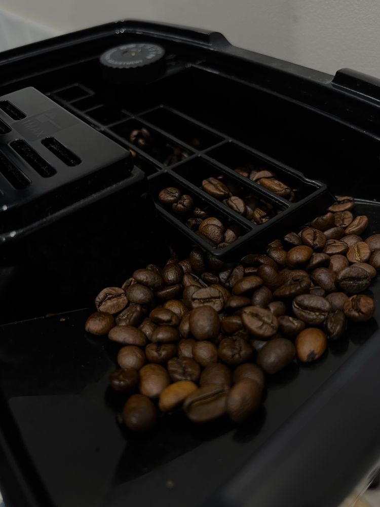 Кофемашина DeLonghi Dinamica Plus , кофемашинка (Италия) автомат