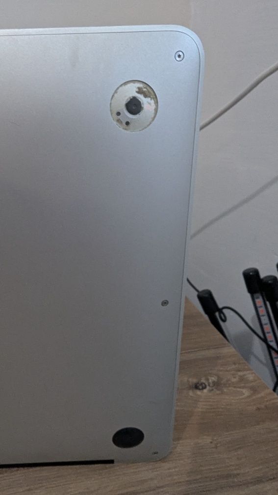 Ноутбук MacBook Air 13" (2012) | 4 ГБ / 128 ГБ SSD | Зарядка в комплек